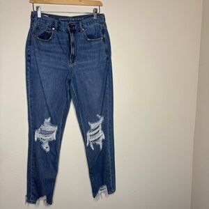 AMERICAN EAGLE OUTFITTERS Women's Cropped Blue Jeans